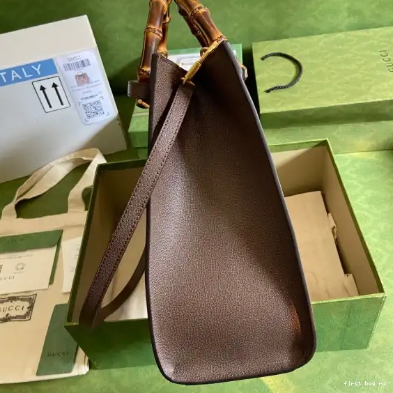 First bag ru jumbo GUCCI bag Diana GG medium tote with 0702